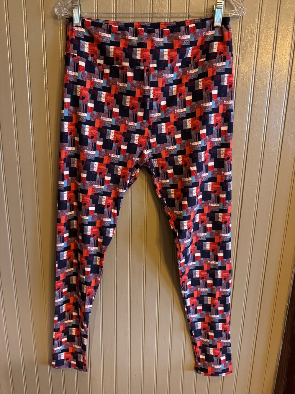 New LuLaRoe Multicolor Geometric Leggings orange, Navy, White tall & curvy
